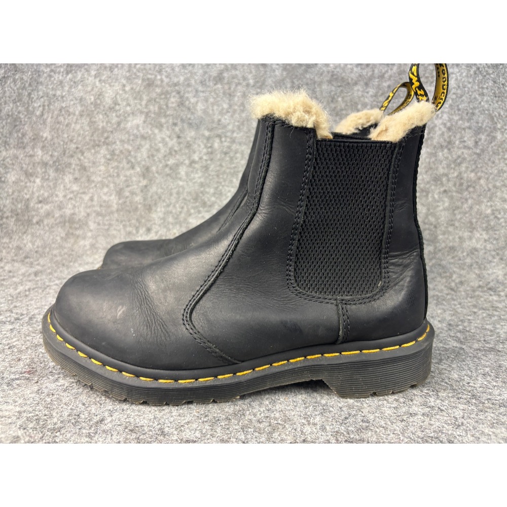 Dr. Martens 2976 Leonore Chelsea Boots Womens 7 Black Faux Fur Lined Leather